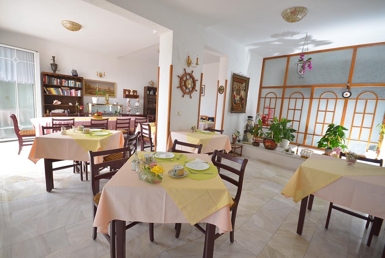 Hotel Vila Margot Herceg Novi Exterior photo