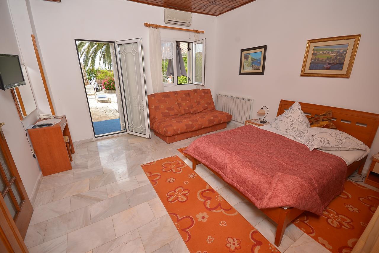 Hotel Vila Margot Herceg Novi Exterior photo